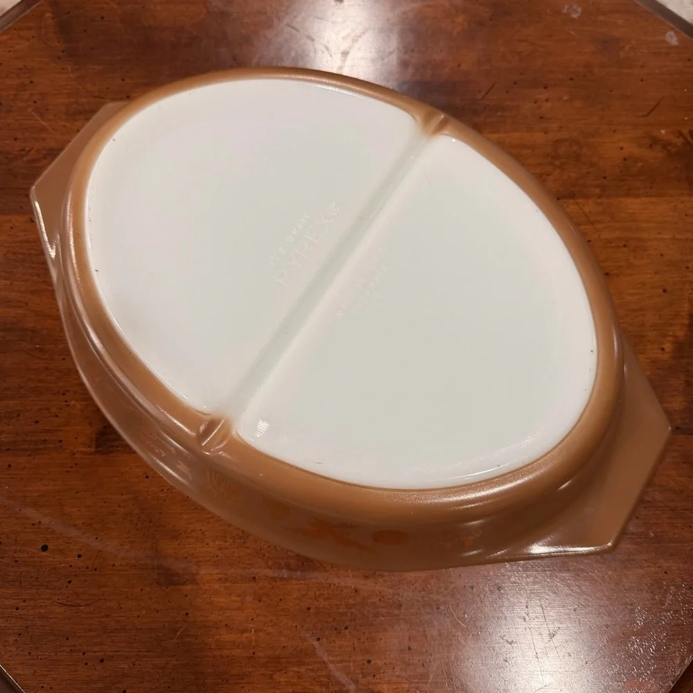 PYREX Brown and White Divided Dish